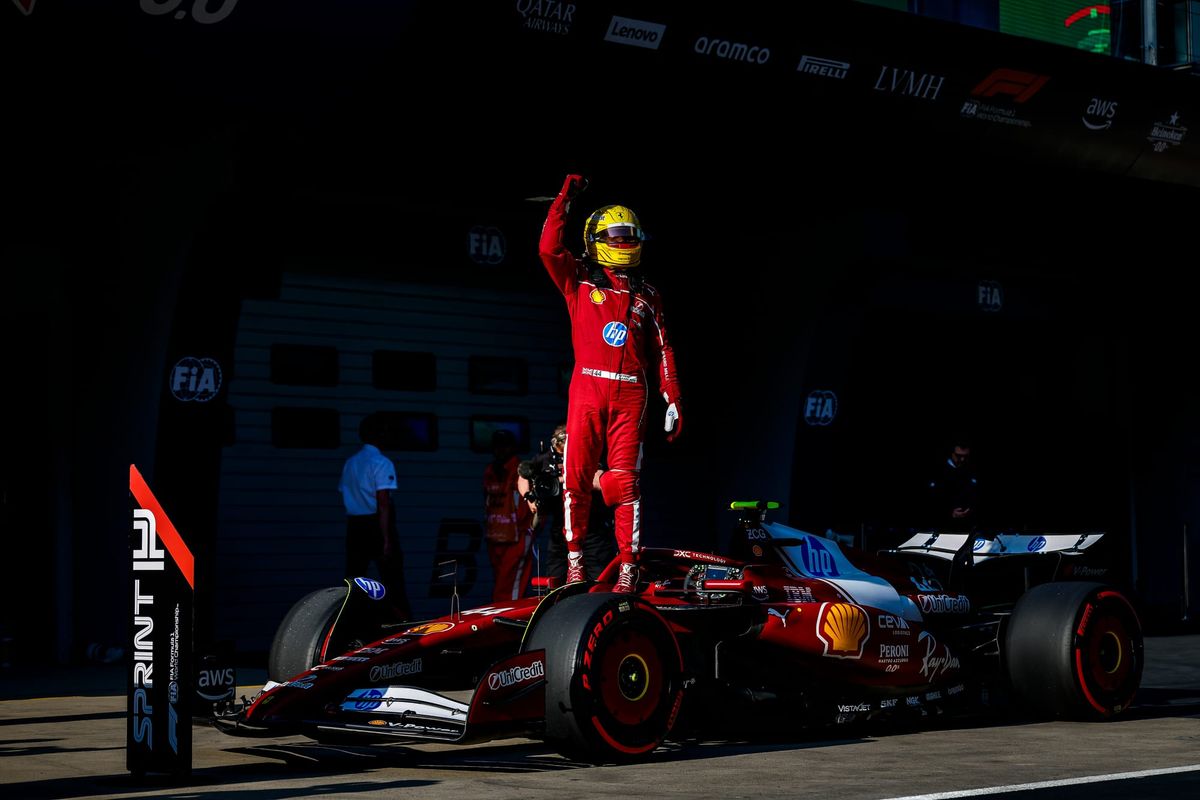 Hamilton Takes Sprint Pole in China