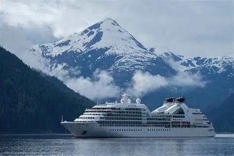 Sail of the Week: Seabourn Expedition Cruises | Luxury Meets Adventure