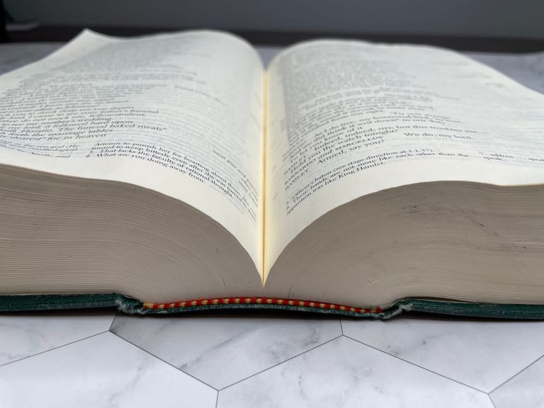 How The Book Gutter Impacts Book Layout and Illustrations