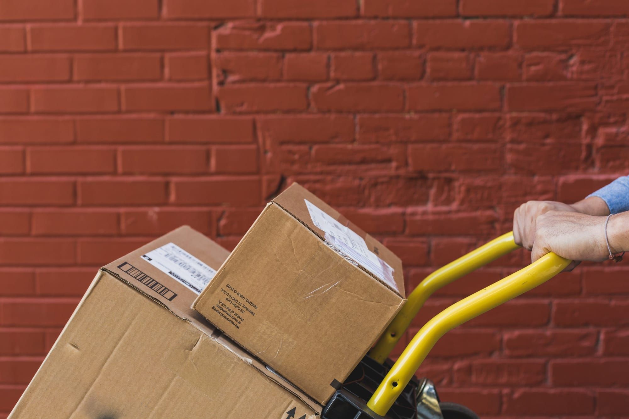 How to Ship Candles Safely and Keep Your Costs Down
