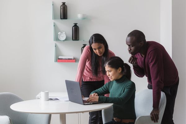 The Power of Relationship Building in Business: Why Connections Matter More Than Ever
