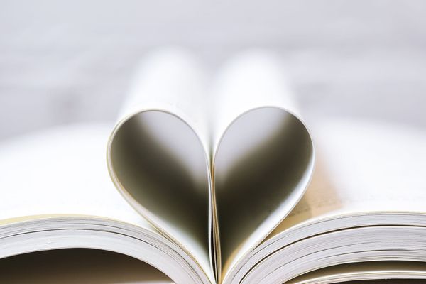 Do the Colors of Your Manuscript Pages Matter?