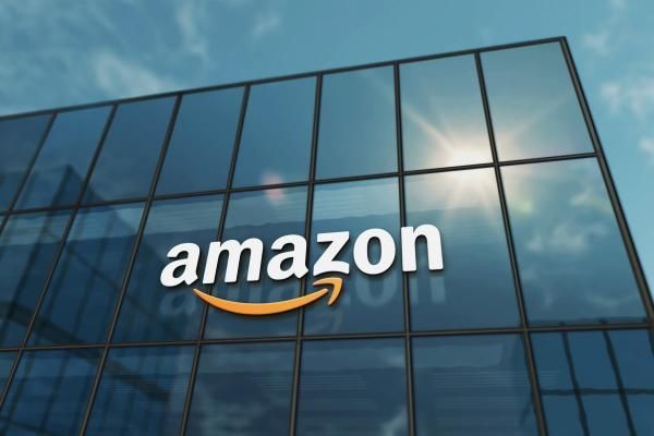 Amazon Is No Longer Just a Retail Giant. It Is Becoming a Logistics Powerhouse.