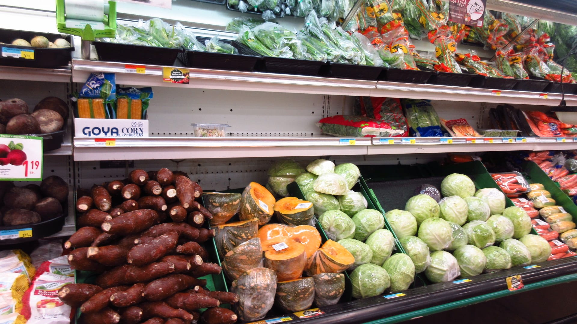 Produce aisle in a Puerto Rico supermarket, similar to where Bad Bunny worked while writing songs in his head.