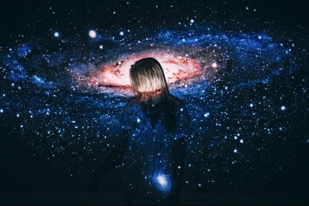 La coscienza è l'unica realtà secondo Neville Goddard lo stato interiore causa del mondo esterno