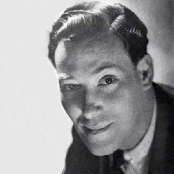 Neville Goddard portréja, a képzelet misztikusa és a feltételezés törvényének mestere, fekete-arany kivitelben