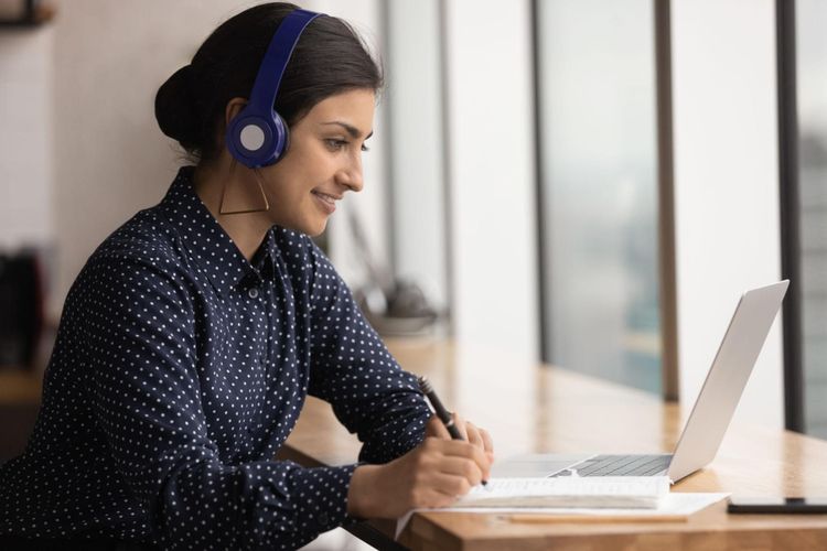 Start Speaking English by Listening