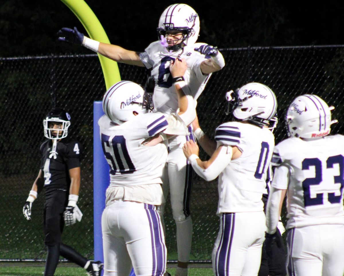 Milford football keeps rolling with win over Hollis Brookline