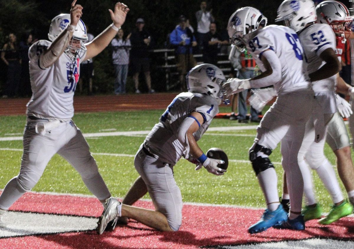 Salem football comes back in 2nd half to beat Pinkerton