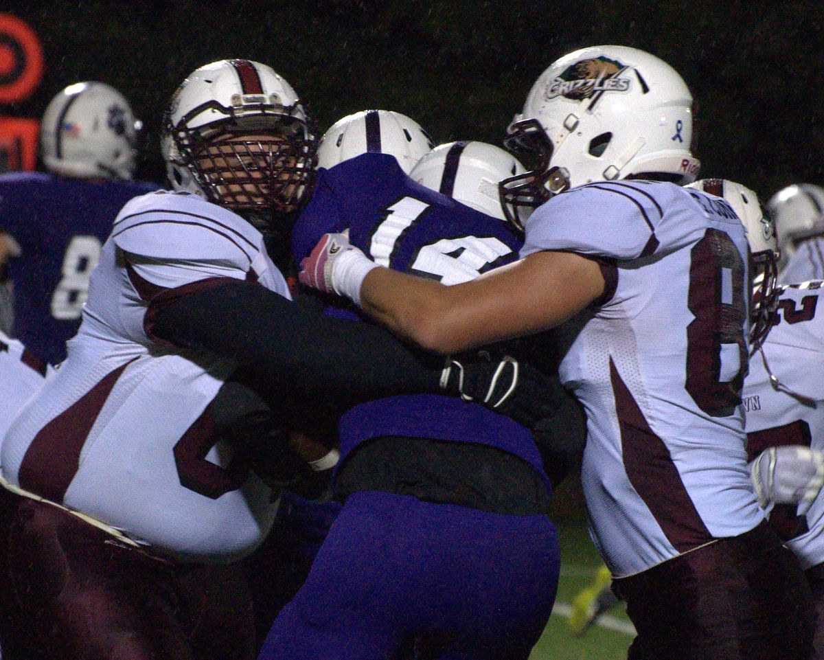 The Season: Goffstown High School Football (2015), Episode 7