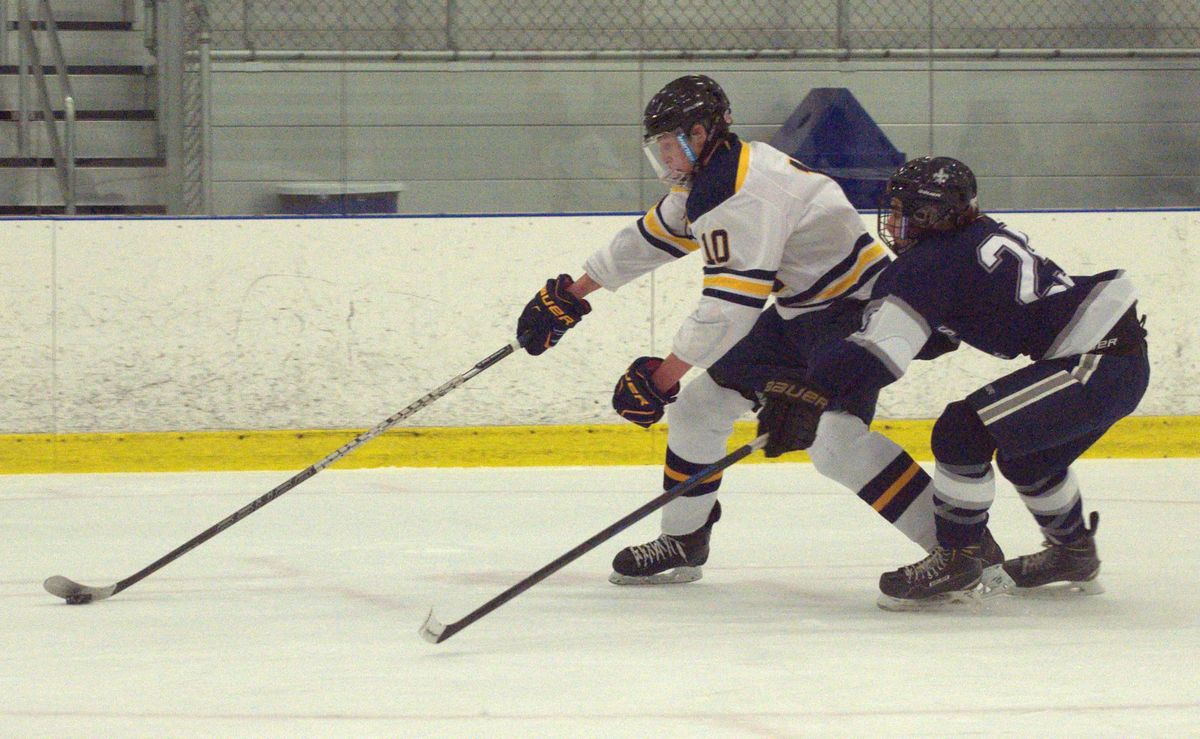 St. Thomas boys hockey holds off Nashua North-Souhegan for win (video)