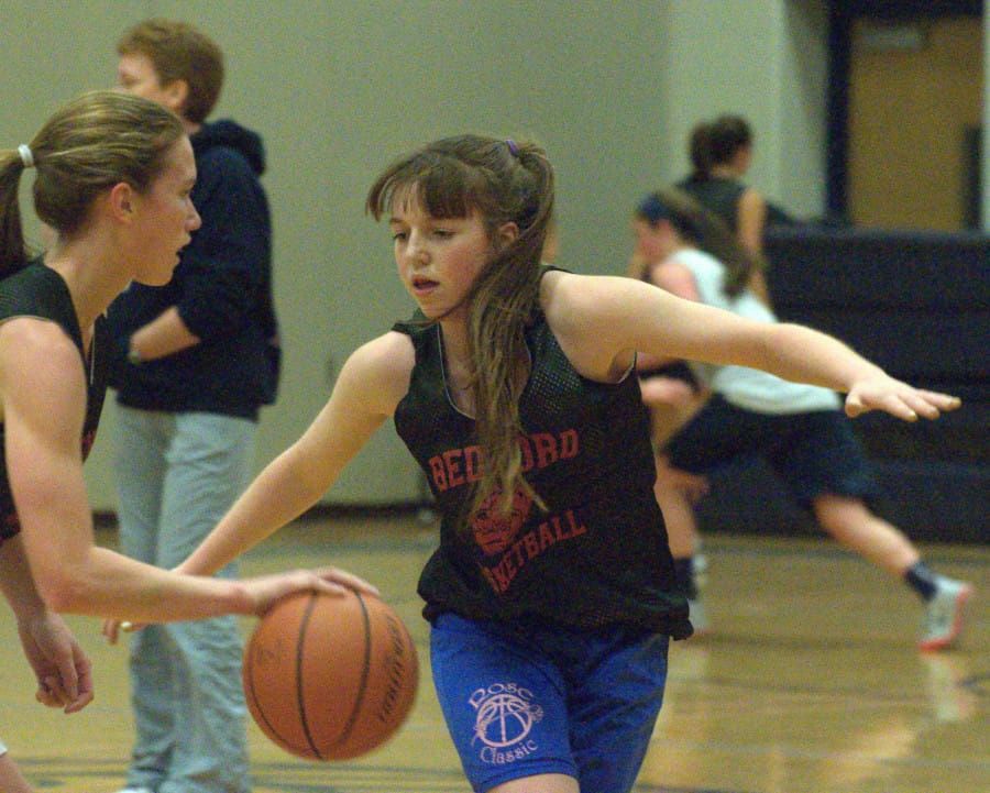 Backcourt duo gives Bedford girls basketball edge in experience