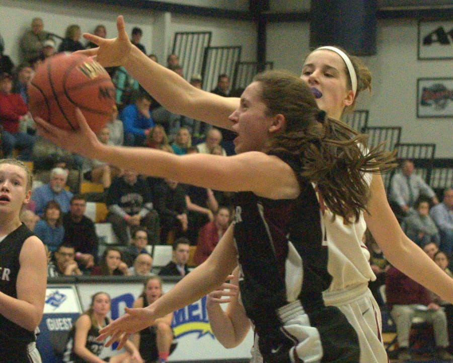 Hanover girls basketball upsets Portsmouth to reach D2 final (video)
