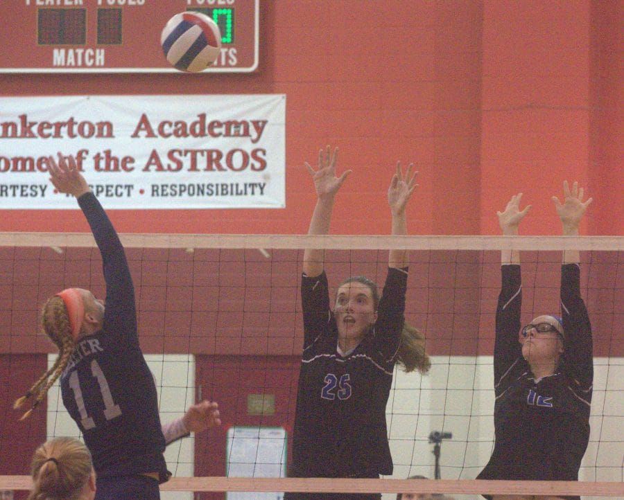 Hollis Brookline, Concord girls volleyball collide in D1 championship