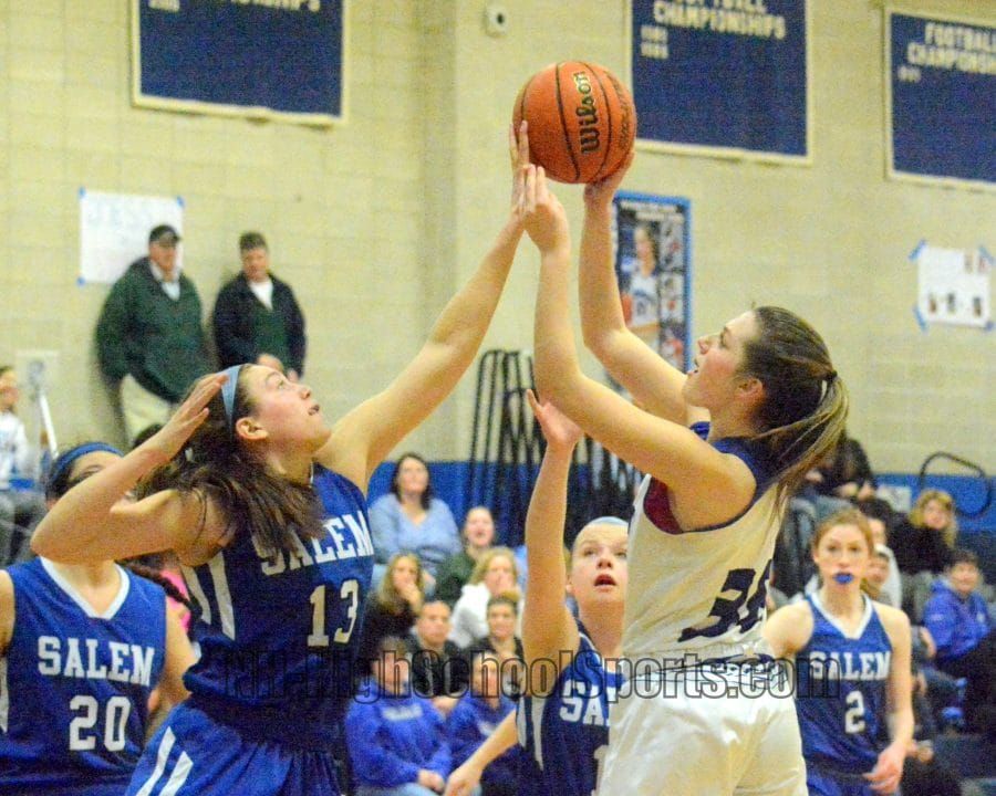 Salem girls basketball gets much-needed win over Merrimack to keep pace in D1 (video)