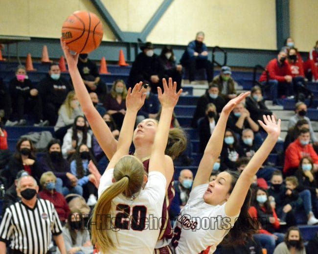 Big third quarter lifts Bedford girls basketball past Portsmouth in D1 semis (video)