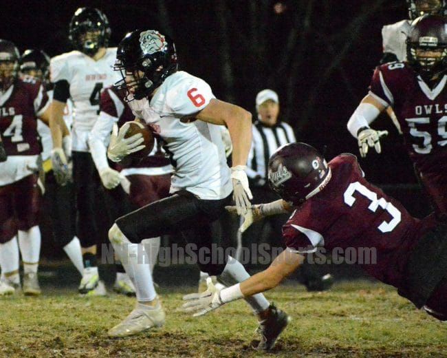 Bedford football continues playoff run with win over Timberlane in D1 semifinals (video)