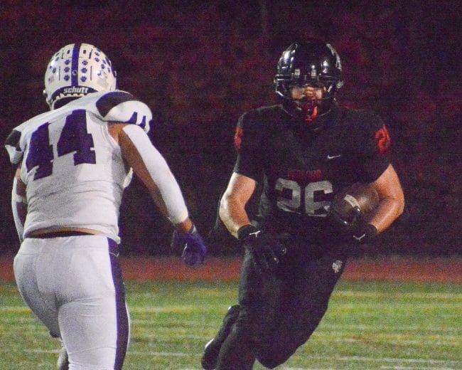 Teams remain the same in the NHHSSports Football Coaches Poll as playoffs begin