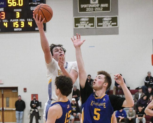 Gilford hangs on to beat Kearsarge in D3 boys basketball semis (video)