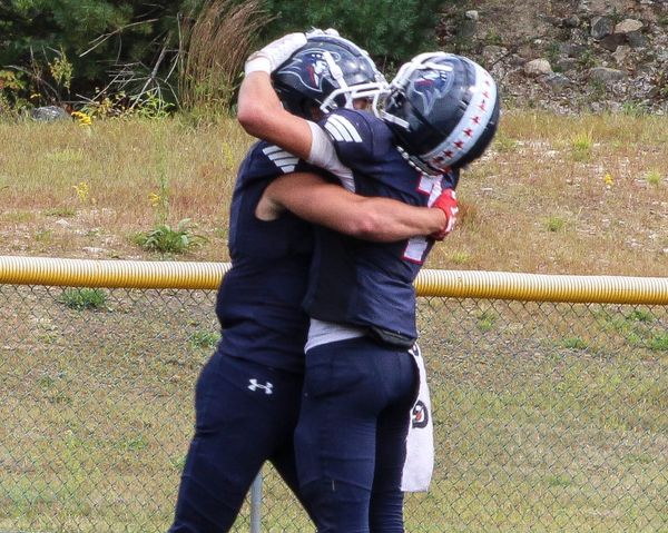 Bellen's field goal completes John Stark's comeback win over Trinity in D2 football opener