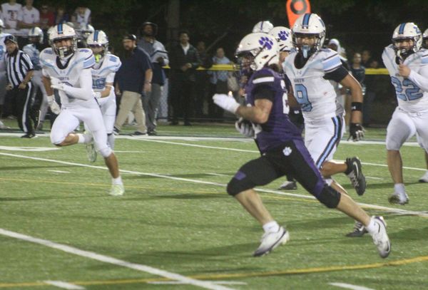 Nashua South football hangs on vs. Nashua North to get 1st win