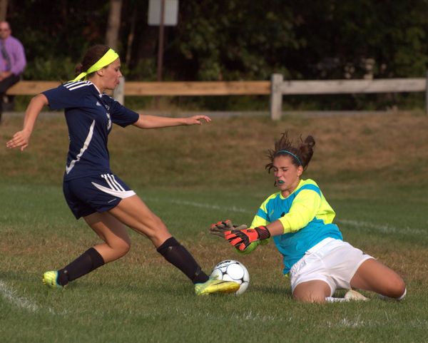 Big first half lifts Hollis Brookline girls soccer past Milford