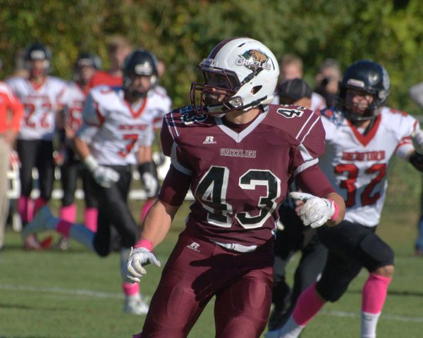 The Season: Goffstown High School Football (2015), Episode 9