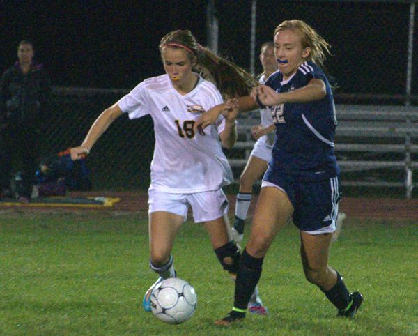 Hollis Brookline girls soccer slips past Souhegan (video)