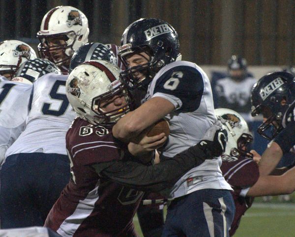 Big second half lifts Goffstown past Exeter in D1 football final (video)