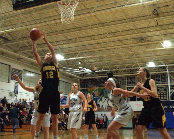 Souhegan girls basketball sticks to game plan for win over Milford