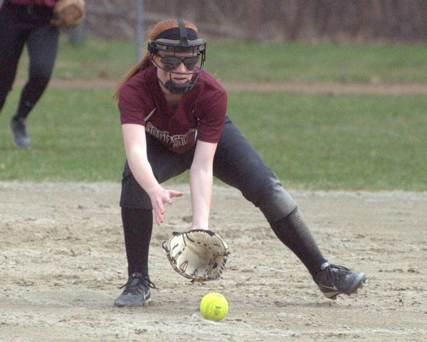 The Season: Goffstown High School Softball, Episode 3 (2016)