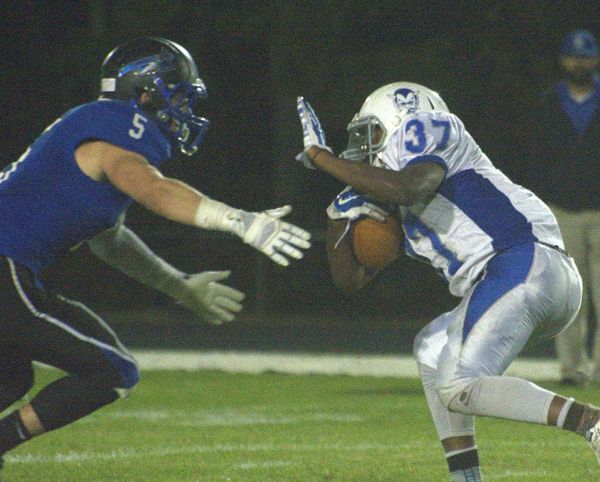 Merrimack football takes control early, passes by Salem