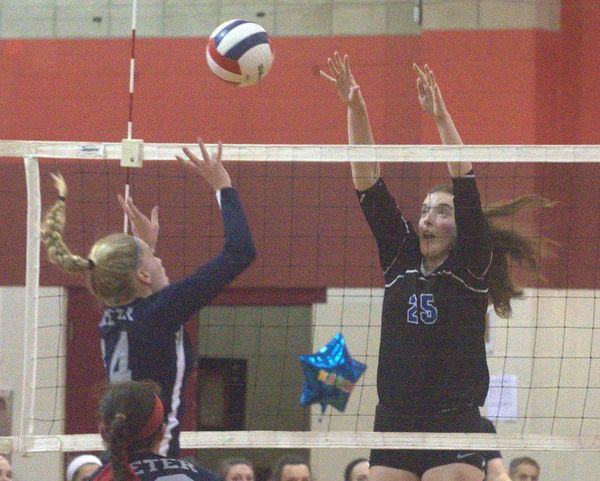 Hollis Brookline girls volleyball returns to D1 final with win over Exeter