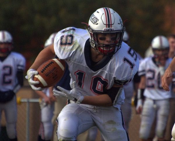 Plymouth football upsets top seeded Windham to advance to D2 final