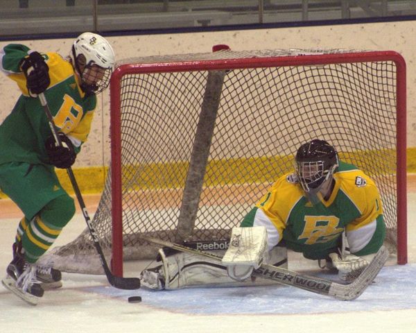 Bishop Guertin boys hockey holds off Londonderry comeback to pick up win