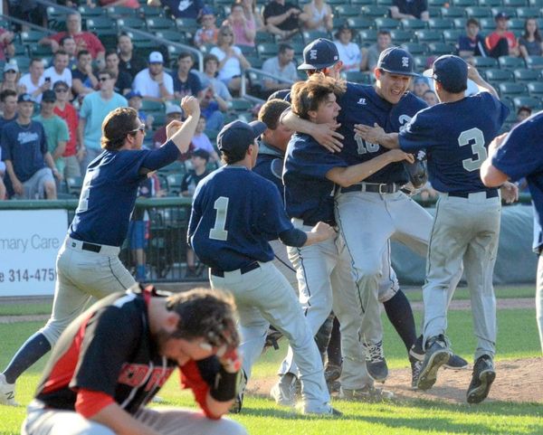 Exeter baseball holds off Bedford late to win D1 championship