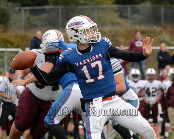 Winnacunnet football comes back late to beat Goffstown, remain undefeated (video)