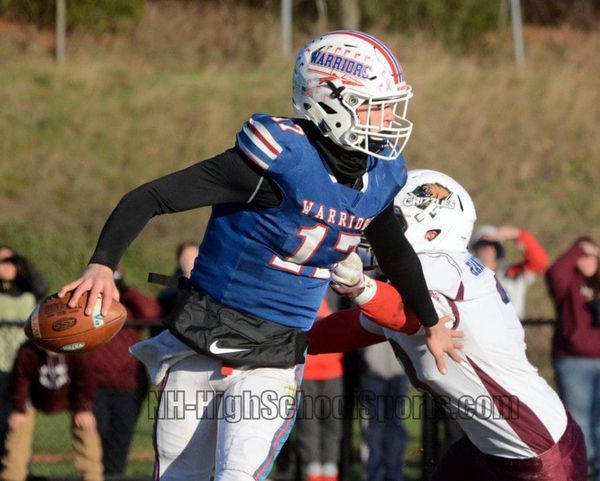 Early touchdown changed feel of playoff game for Winnacunnet football