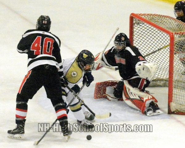 Bedford boys hockey takes early lead, hangs on to beat Windham (video)