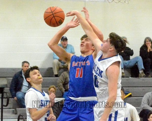 Salem boys basketball wins defensive battle, hands Winnacunnet first loss (video)