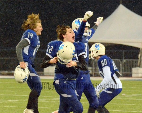 Hollis Brookline football does whatever it takes to beat Plymouth to win first D2 title