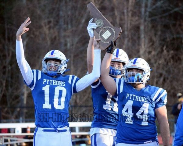Pelham powers its way past Souhegan to win D2 football championship (video)