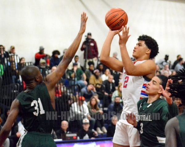 QCIBT Roundup: Trinity boys basketball holds off Manchester Central (videos)