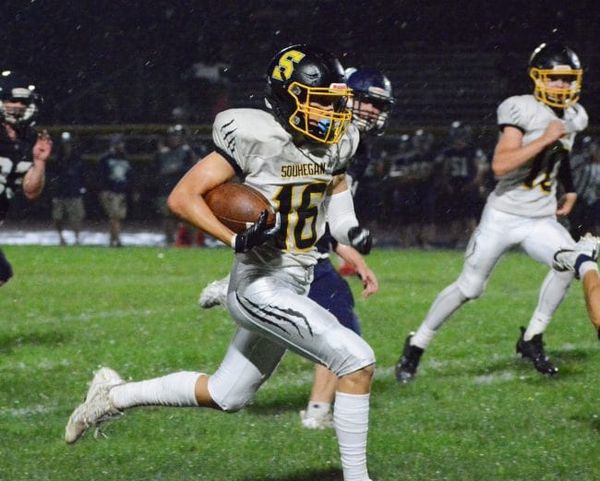 The Season (2023): Souhegan Football, Episode 4