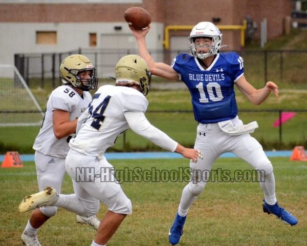 Salem football makes plays in 2nd half to beat Windham (video)