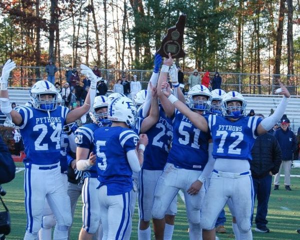Pelham stays at the top, beats Plymouth for D2 football championship