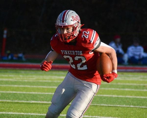 NHHSSports Football Performances of the Week (Sept. 10)
