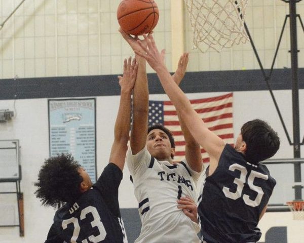 Nashua North, South sweep the day from Milford, Souhegan at Holiday Basketball Tournament (video)