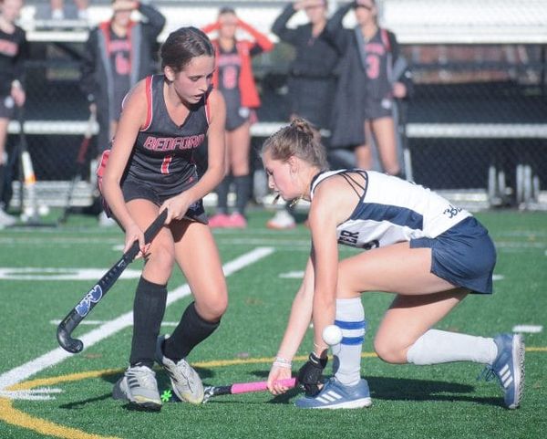 Bishop’s late goal sends Exeter field hockey past Bedford, into D1 semis (video)