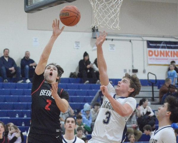 Bedford boys basketball separates in 2nd half to beat Windham (video)
